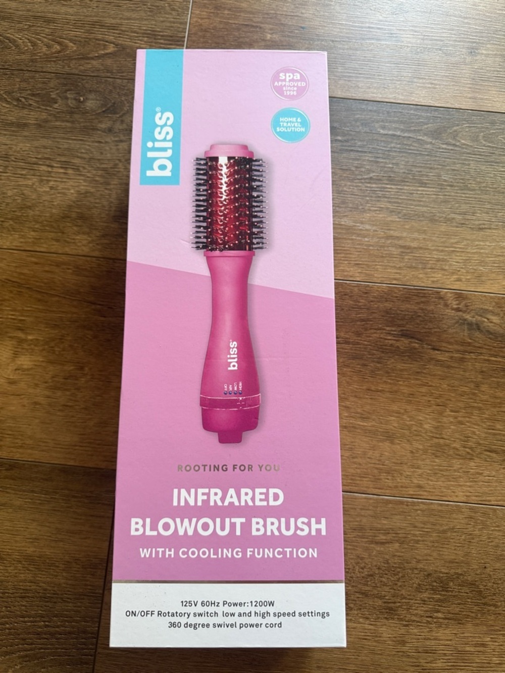 Bliss Infrared Blowout Brush - Pink